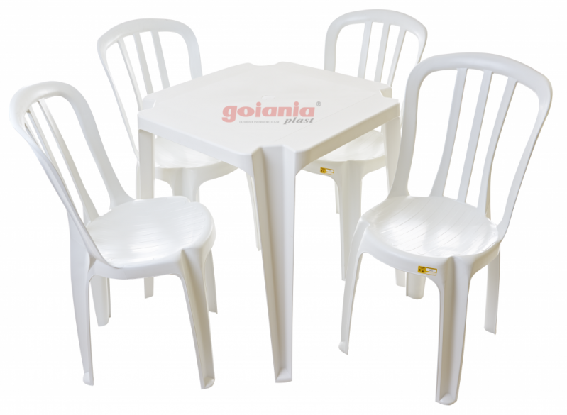 Conjunto de Mesa e Cadeiras de Plástico em São Paulo